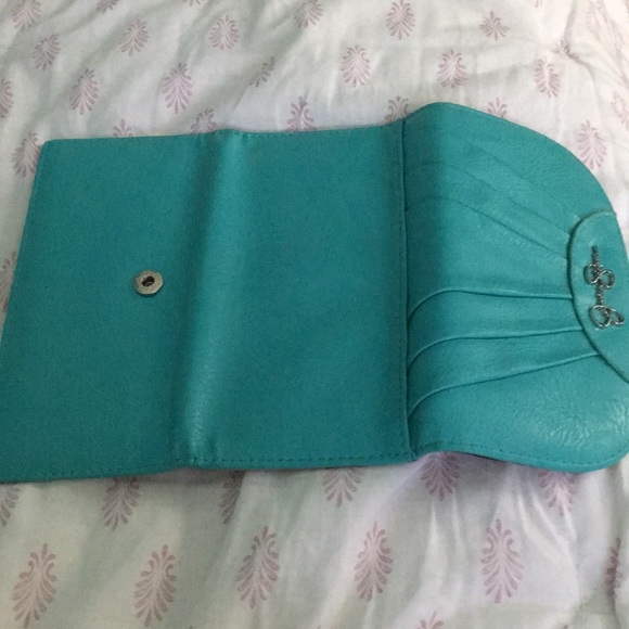 Jessica Simpson Wallet - Picture 3 of 4